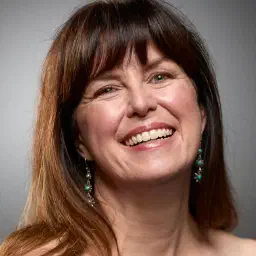 Joanna Forbes L'Estrange